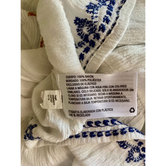 Short sleeve off the shoulder - Picture 4 of 4